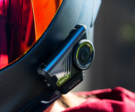 EFFORTLESS ATTACHMENT WITH MAGNETIC MOUNT