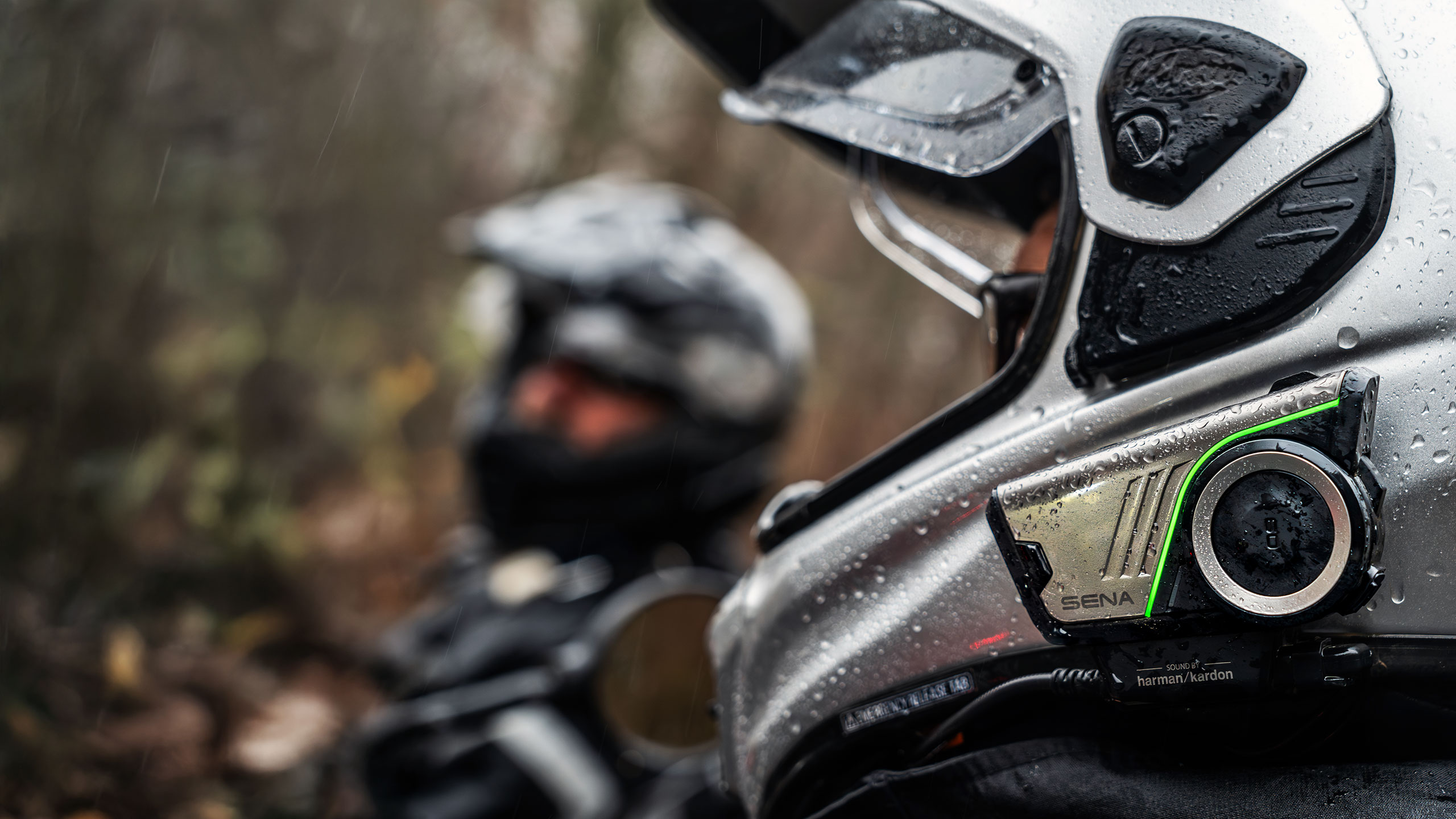 UNMATCHED DURABILITY WITH IPX7 WATERPROOFING